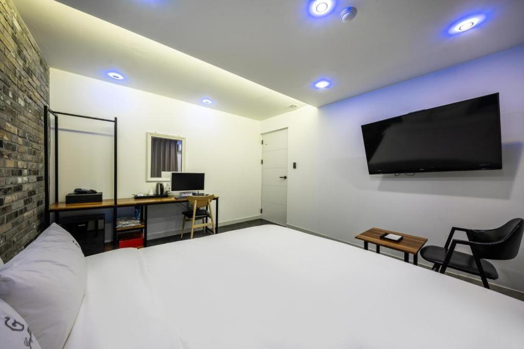 Gray Hotel Busan Exterior photo