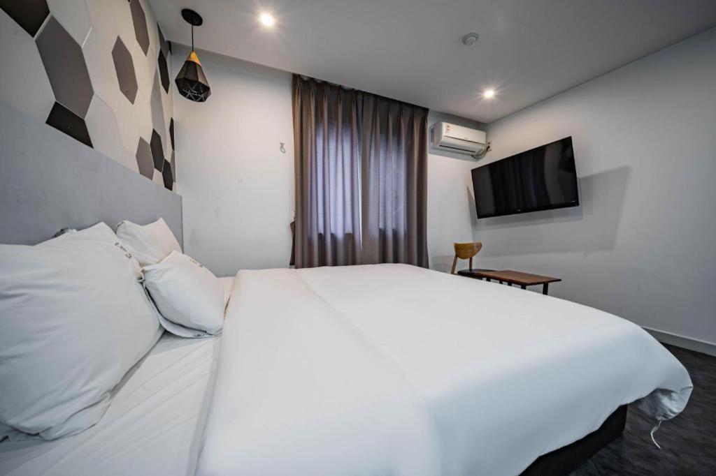 Gray Hotel Busan Exterior photo